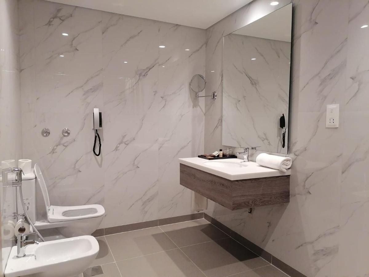 Gloria Hotel & Suites 도하 외부 사진